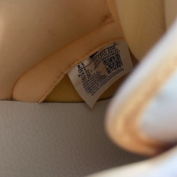 💛 Dunk Low LX 'Gold Suede' DV7411-200 Women’s Size 8.5 - Picture 12 of 15